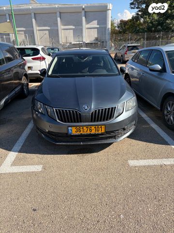סקודה אוקטביה
