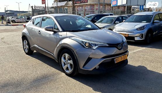 טויוטה C-HR