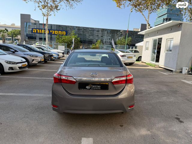 טויוטה קורולה