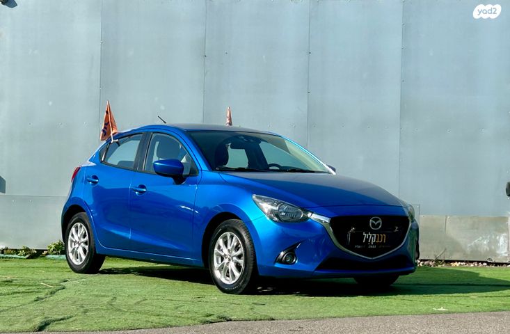 מודעת רכב מאזדה 2