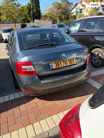 סקודה אוקטביה