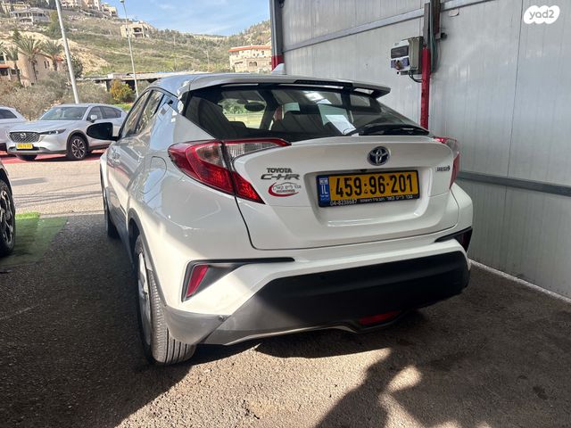 טויוטה C-HR
