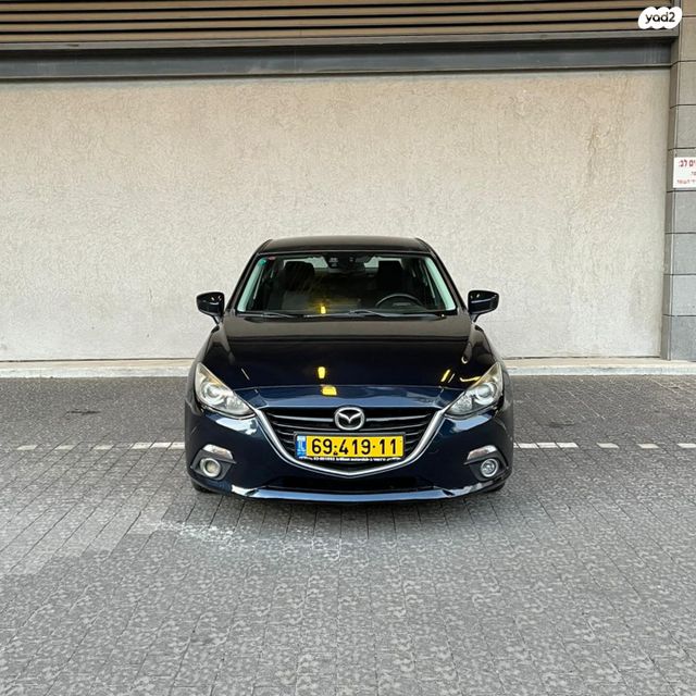 מודעת רכב מאזדה 3