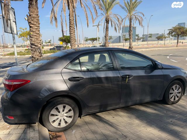 טויוטה קורולה