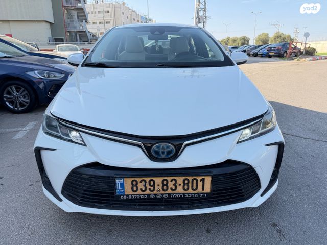 טויוטה קורולה