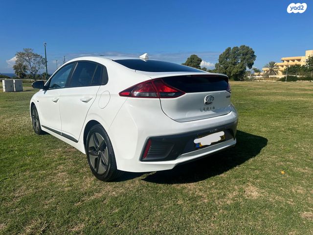 יונדאי איוניק