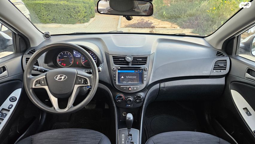 יונדאי אקסנט i25