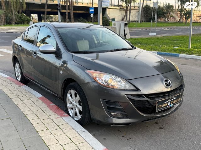 מאזדה 3