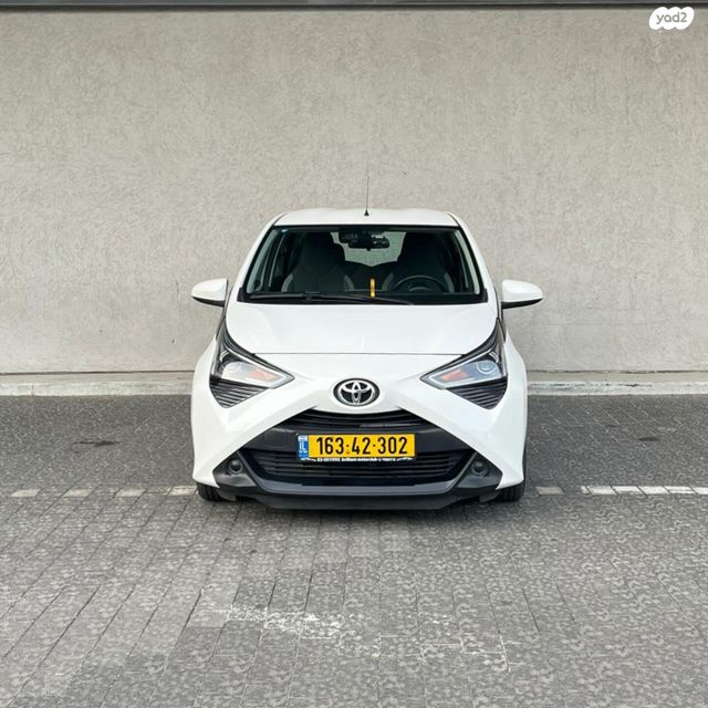 מודעת רכב טויוטה אייגו