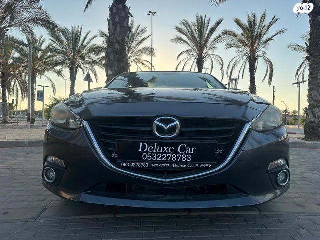 מודעת רכב מאזדה 3