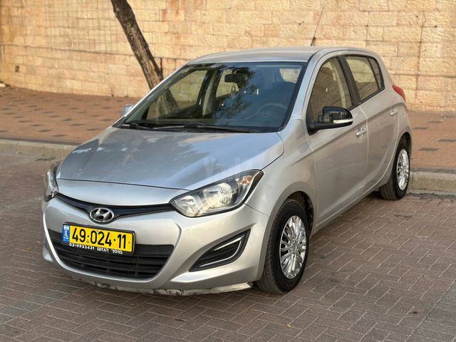 מודעת רכב יונדאי i20