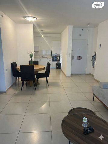 דירה, מאיר אריאל 13, קרית האמנים, מצליח, רמלה