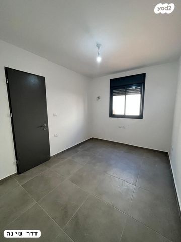 דירת גן, ענבר 89, נעלה, נעלה