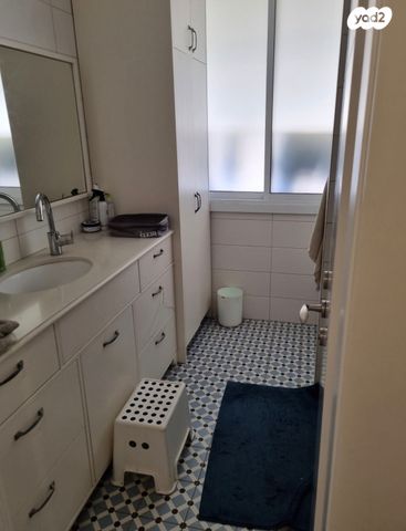 דירה, ביאליק 9, מרכז מזרחי, נס ציונה