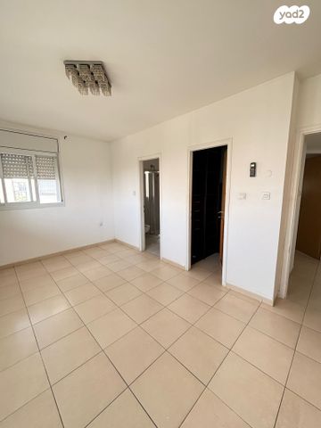 דירה, עין שמש 1, גבעת סביון, גני תקווה