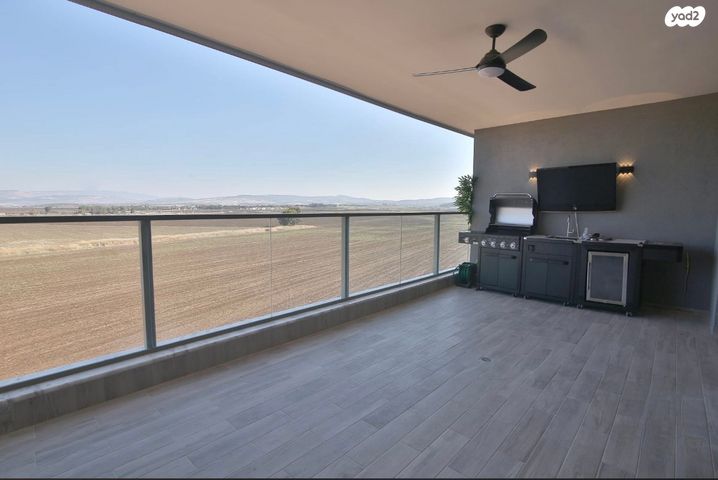 דירה, יקינטון 24, גבעת הרקפות, קרית ביאליק