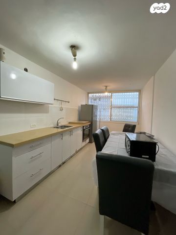 דירה, איינשטיין 16, גבעה א', שביט, קרית אתא