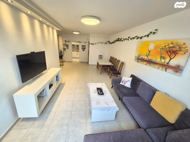 דירה, אמיר בנימיני 6, עין גנים, פתח תקווה