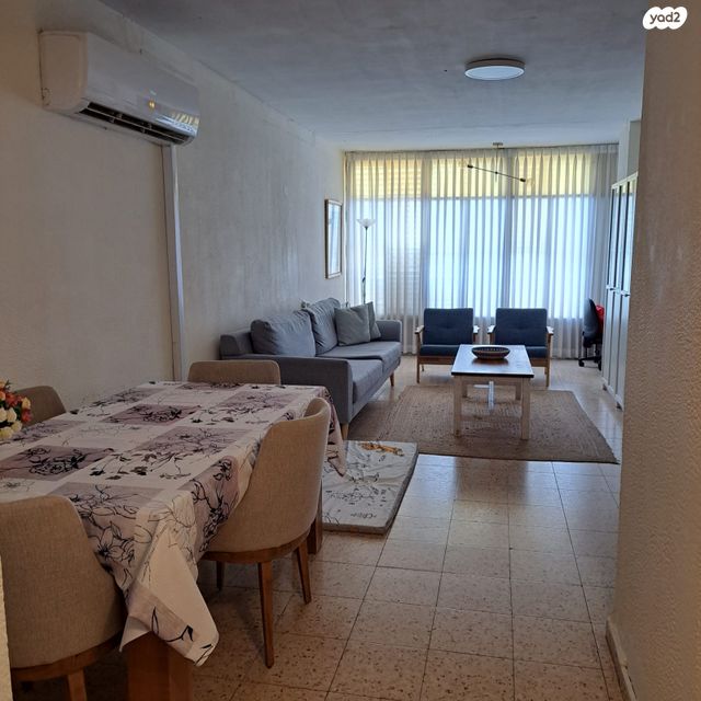 הרב לנדרס 18