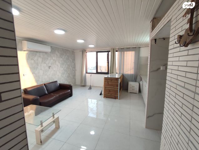 דירה, העצמאות 32, שלום עליכם, מגדל העמק