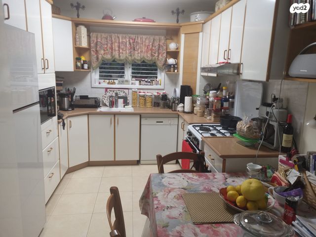 בית פרטי/ קוטג', אהרון בן חמו 7, בילו, לוד