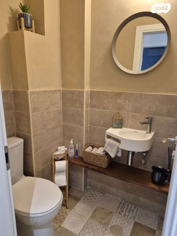 דירת גן, נחל פולג 23, צור יצחק, צור יצחק