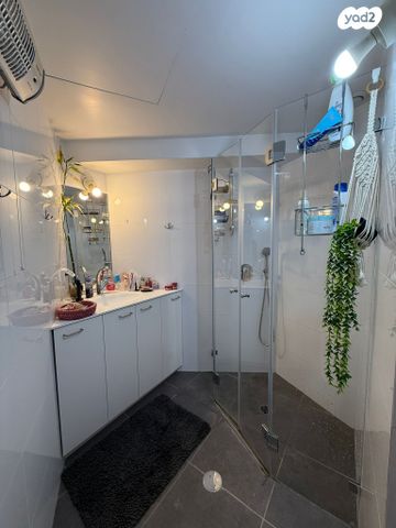 דירה, צל הגבעה 18, יד לבנים, רמת גן