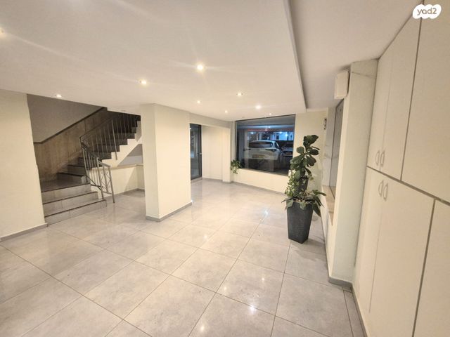 דירה, אמיר בנימיני 6, עין גנים, פתח תקווה