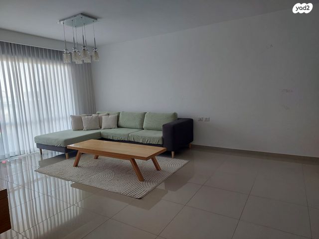 דירה, הרב יחיא ערוסי 3, גבעת ציון, אשקלון