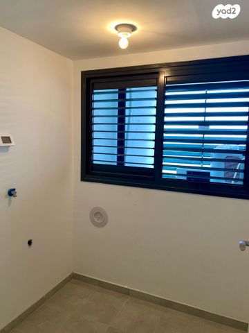 דירה, אריק אינשטיין 1, נאות אפק, אפקה, קרית ביאליק