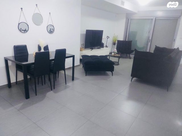 דירה, היסעור 5, החותרים, טירת כרמל