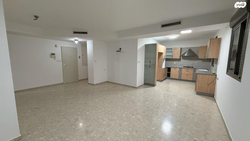 דירה, מוטה גור 2, קרית ספיר, כפר סבא