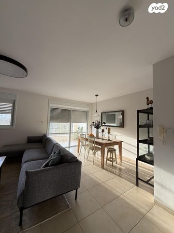 דירה, עמק זבולון 18, המגינים, מודיעין מכבים רעות