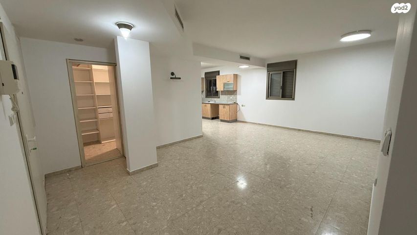 דירה, מוטה גור 2, קרית ספיר, כפר סבא