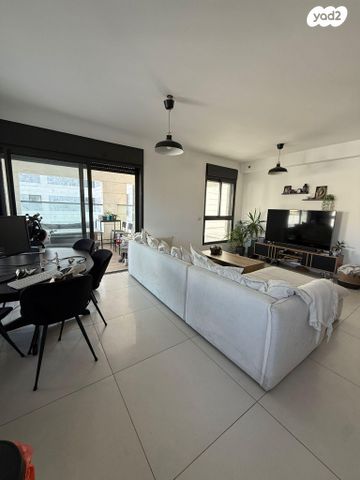 דרך משה דיין 34