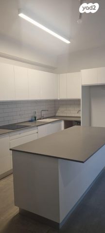 ז'בוטינסקי 59