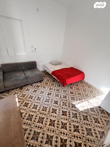 שבתאי לוי 12