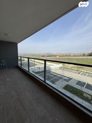 יצחק שמיר 157