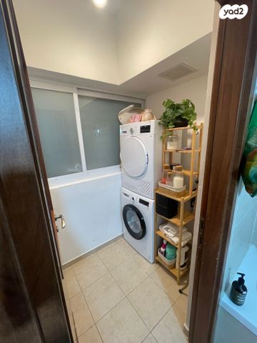 דירה, כרמל 5, אחוזת הנשיא, רחובות