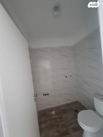 דירה, חס"ם 5, דניה, רחובות