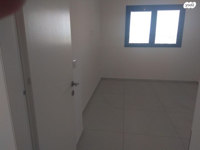 דירה, אריק איינשטיין 1, דרום חדש, פארק הים, בת ים