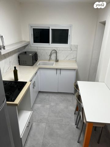 דירה, א.ד. גורדון 4, צפון מערב מרכז העיר, נתניה