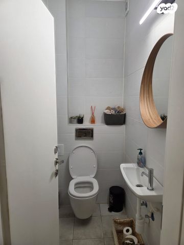 גג/ פנטהאוז, חנה רובינא 4, מרכז, הרצליה