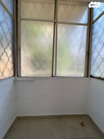 דירת גן, העלייה השנייה 17, בת גלים, חיפה