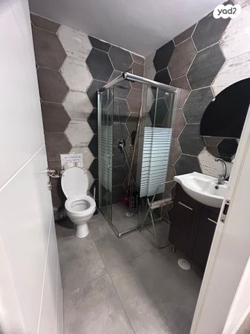 דירה, חפץ חיים 16, נחלת יצחק, תל אביב יפו