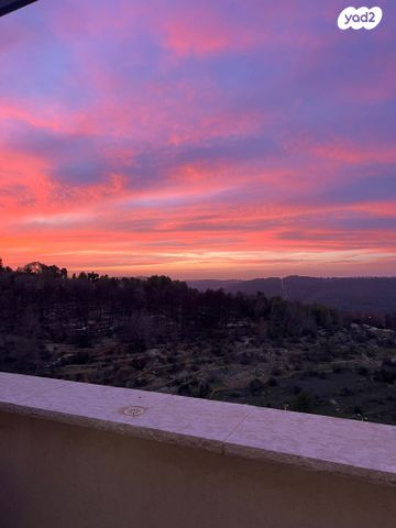 דירה, פסח חברוני 119, קרית היובל, ירושלים