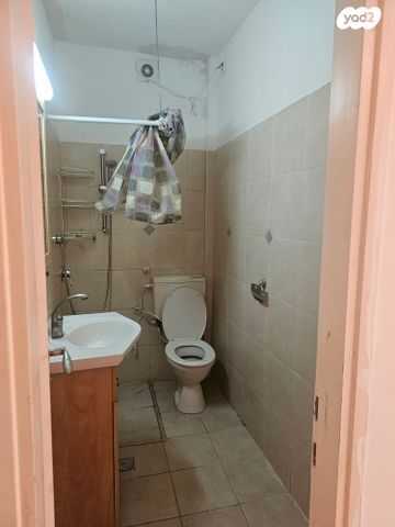 יחידת דיור, הרצל 140, ג' / מרכז מזרח העיר, רחובות