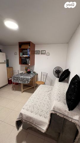 יחידת דיור, האלון 8, רמות יצחק, נשר