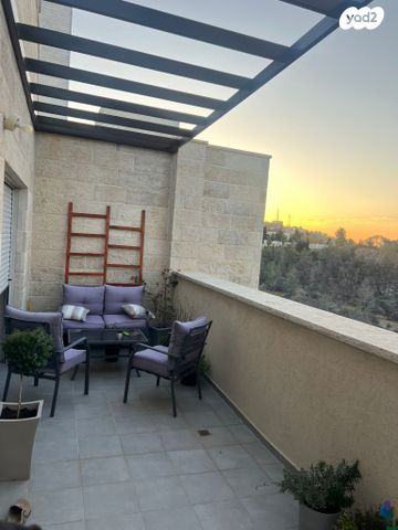 דירה, פסח חברוני 119, קרית היובל, ירושלים