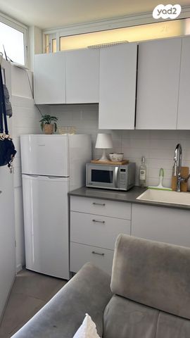 חיים לסקוב 76